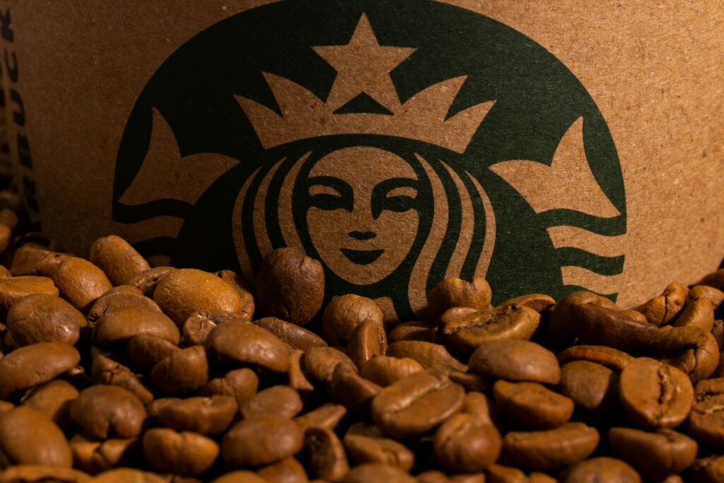 Nei negozi Starbucks è sempre presente un forte aroma di caffè